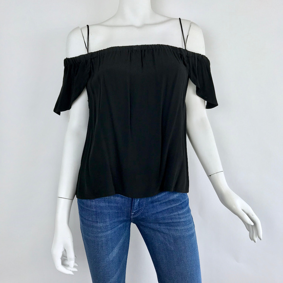 SHILLA THE LABEL Tops - NEW {Shilla The Label} Boutique Off Shoulder Top